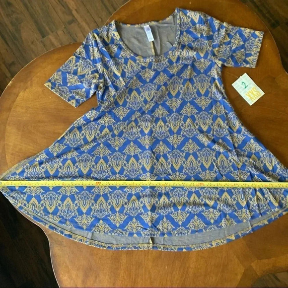 LuLaRoe NWT Perfect T Blue Gold Fleur-de-lis Knit Swing Top XXS - Picture 10 of 16